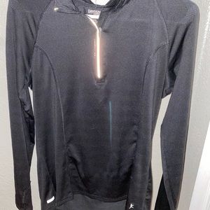 Lightweight running pullover
